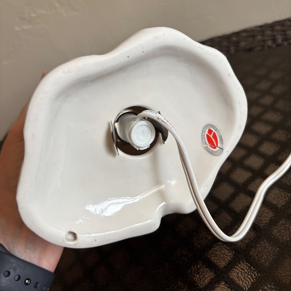 Delton Products Corp. Electric Ceramic Angel Lamp Night Light Approx. 12" H - Picture 12 of 13